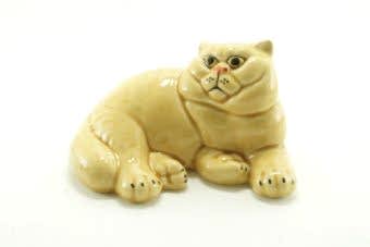 статуэтка-британец-палевый