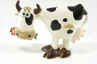 статуэтка-корова-с-ромашкой