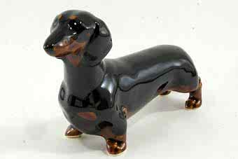 статуэтка-такса-черно-подпалая-2