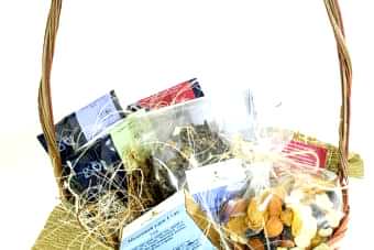 подарок-чай-в-корзине-1